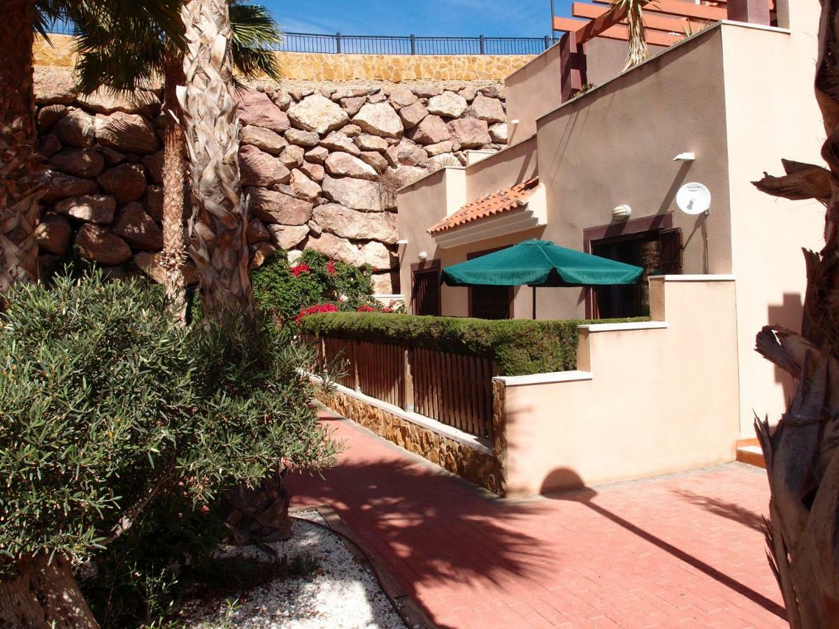 Apartamento Tranquilo Cerca De Buena Piscina Y Con Buen Aire Acondicionado Águilas Exterior photo